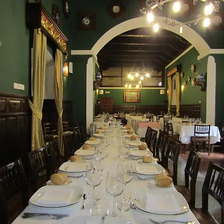 فندق Hospederia Del Real Monasterio 2*